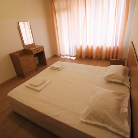 Sea Grace Ξενοδοχείο με διαμερίσματα Νεσέμπαρ