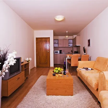 Ξενοδοχείο με διαμερίσματα Sea Grace Νεσέμπαρ